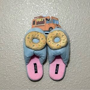 Wembley ‘Feet Eats’ Blue Memory Foam Donut Slippers